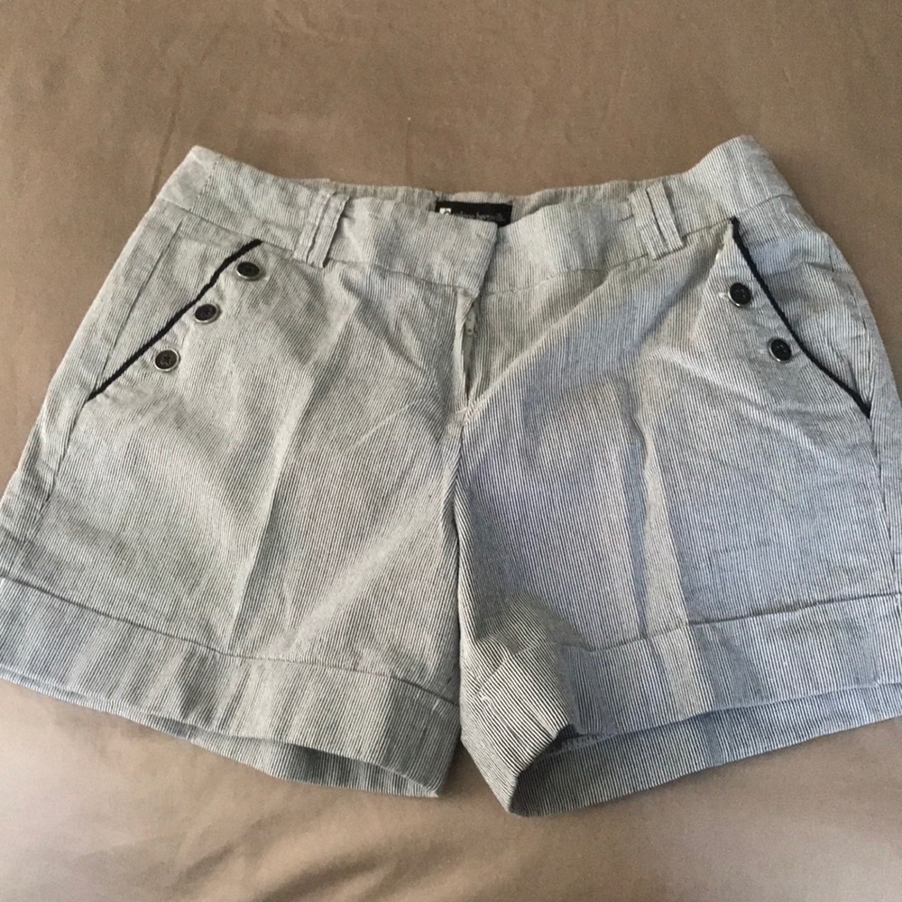Valerie Bertinelli Light Blue Pinstripe Women's Shorts